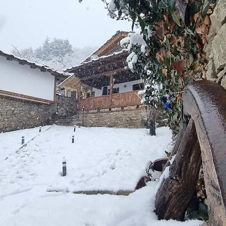 панорама 4* Leshten