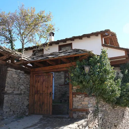 панорама 4* Leshten