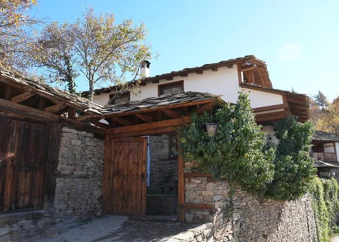 панорама 4* Leshten